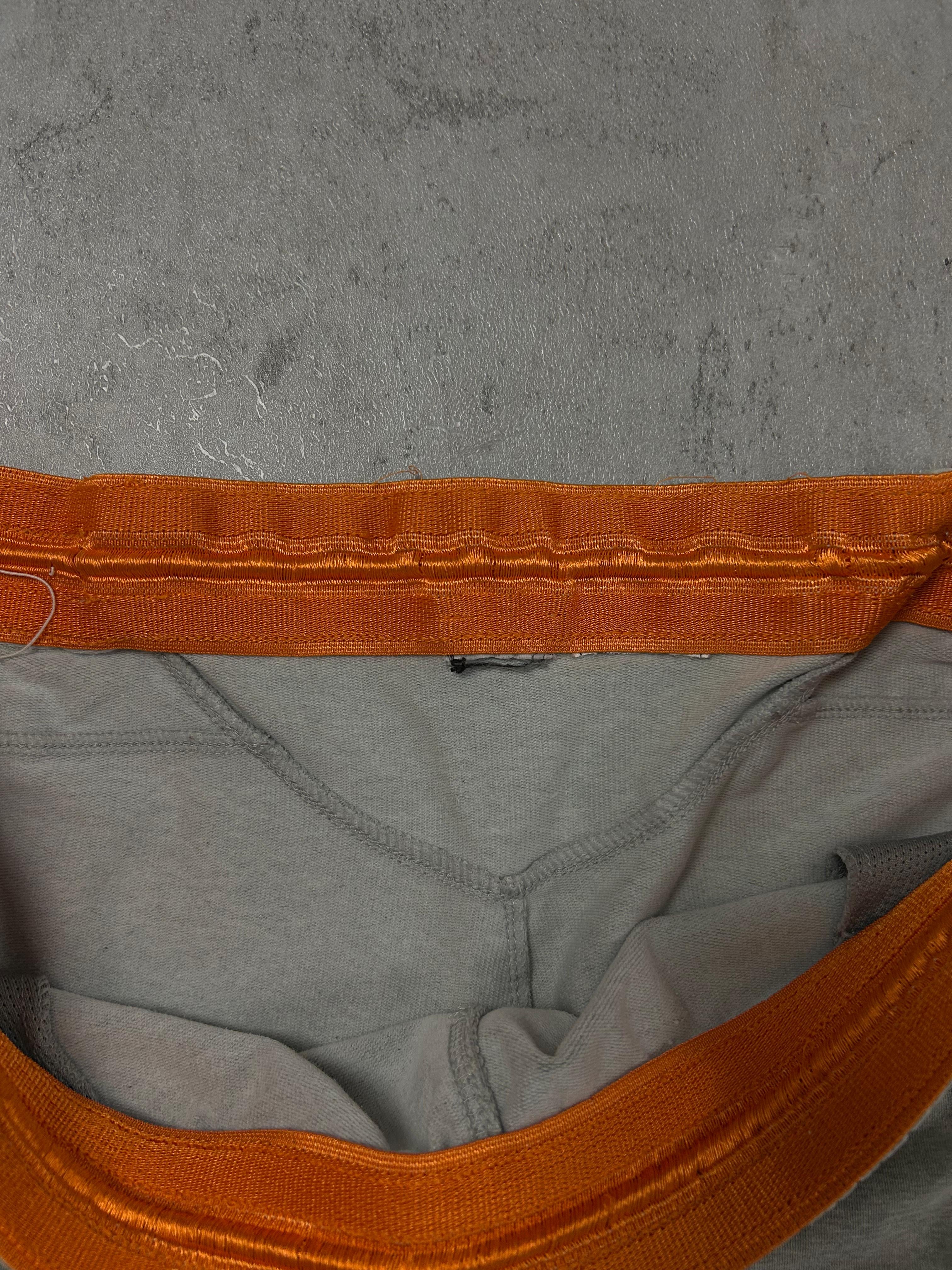 Pantalon deportivo Nike vintage gris