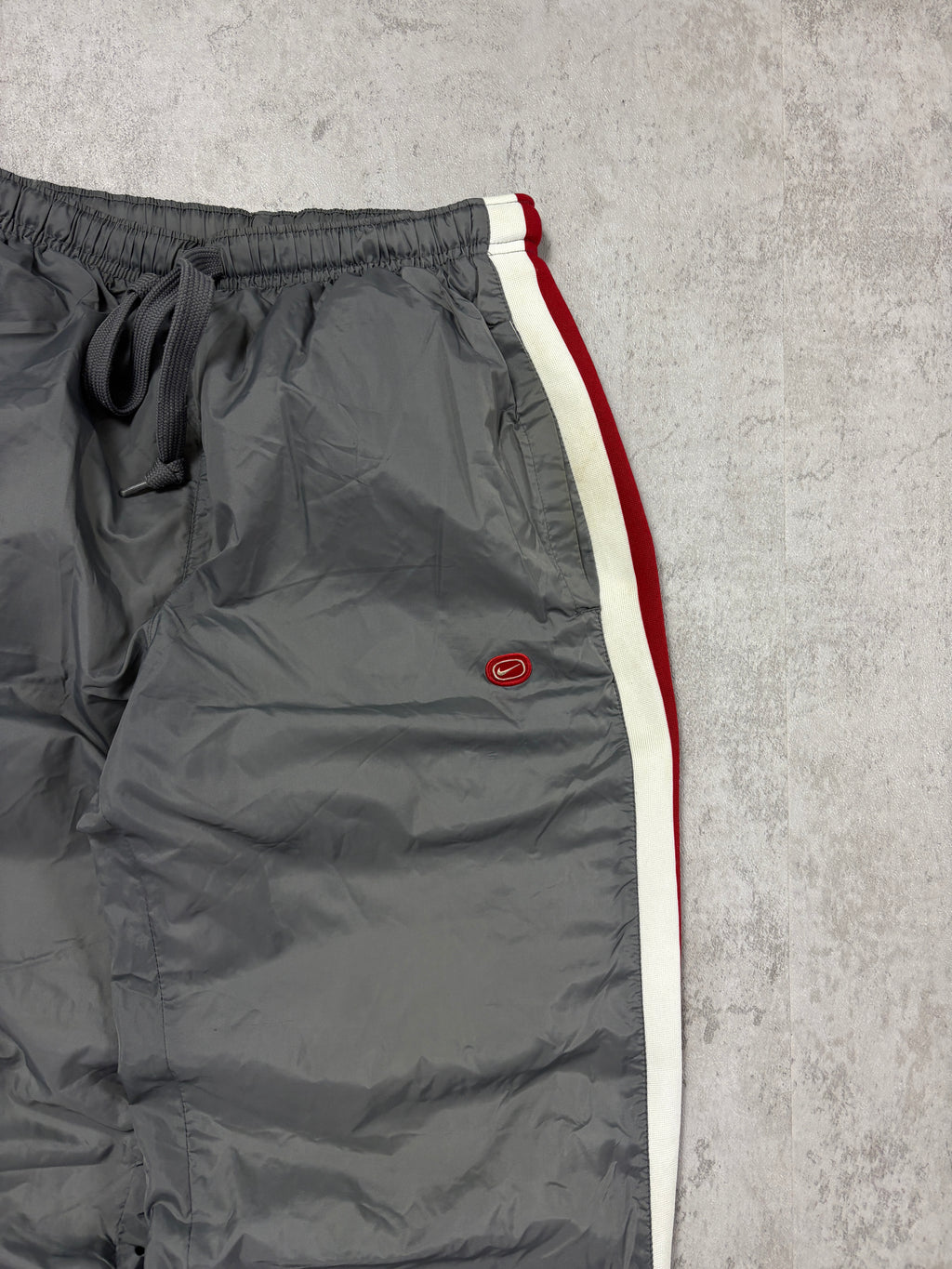 Pantalón Nike Vintage Gris