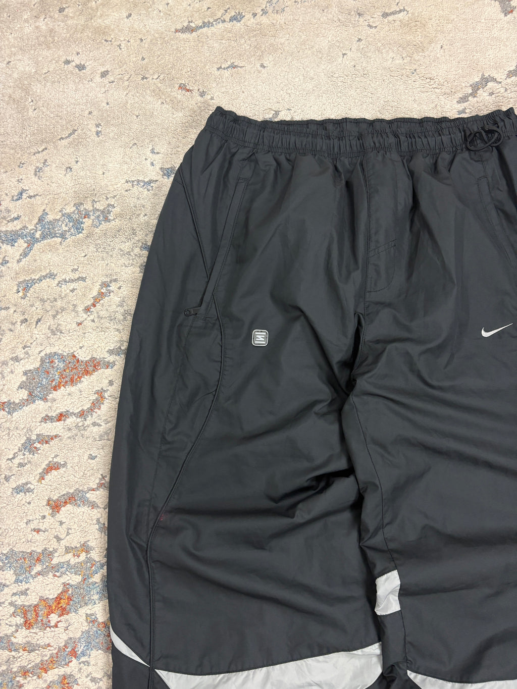 Pantalón Nike Shox Vintage Negro | Talla L
