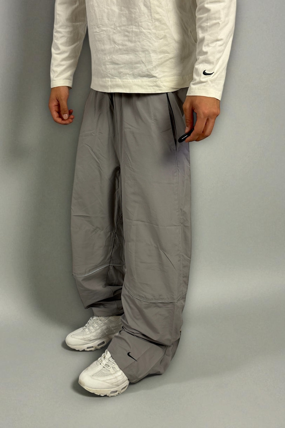 Pantalón Nike Vintage Gris