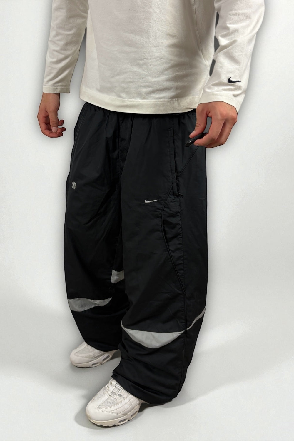 Pantalón Nike Shox Vintage Negro | Talla L