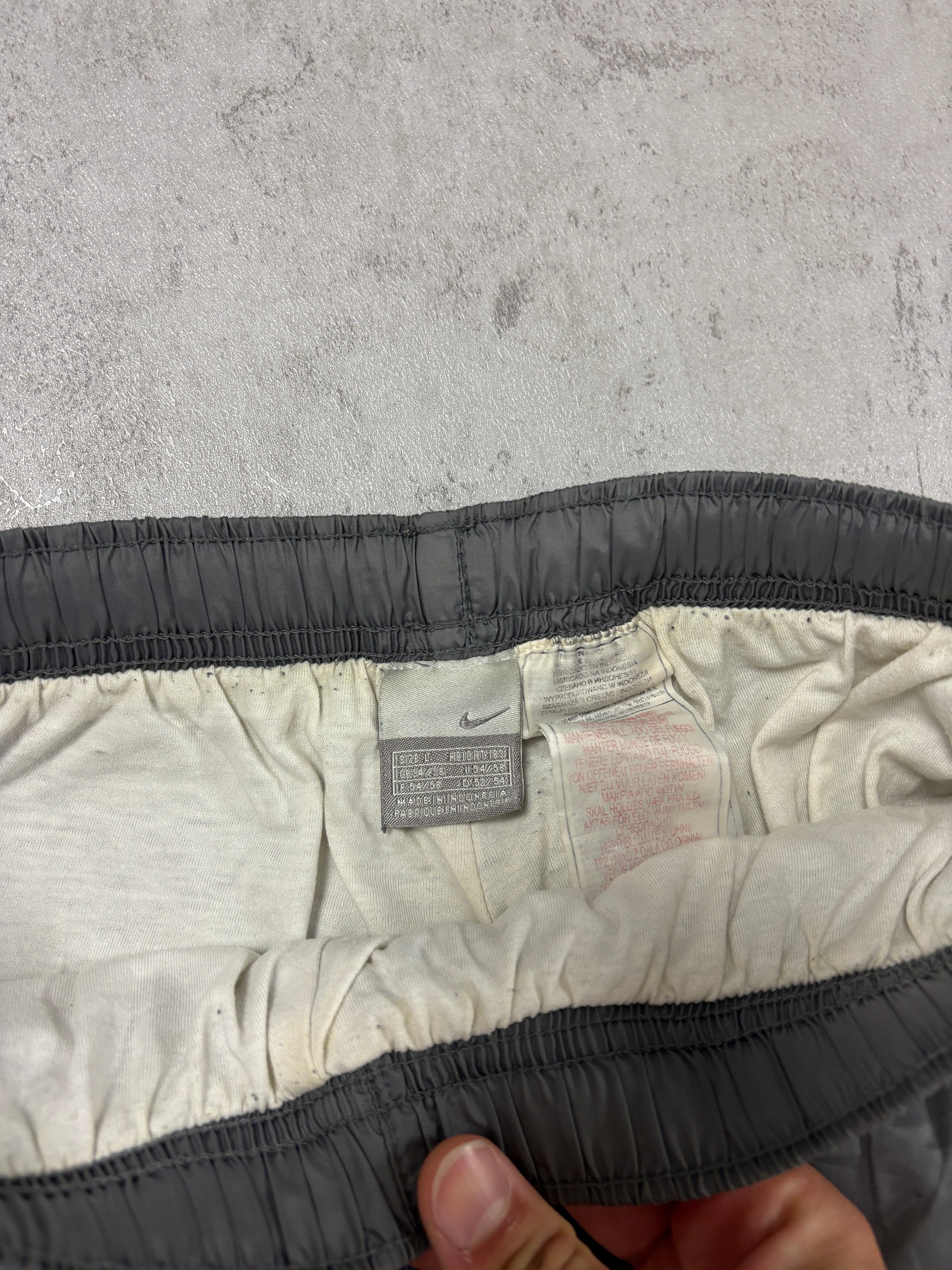 Pantalón Nike Vintage Gris